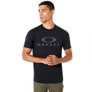 🛍️Oakley Men's Small Black T-Shirt